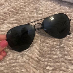 Black Ray Ban Aviator Classic